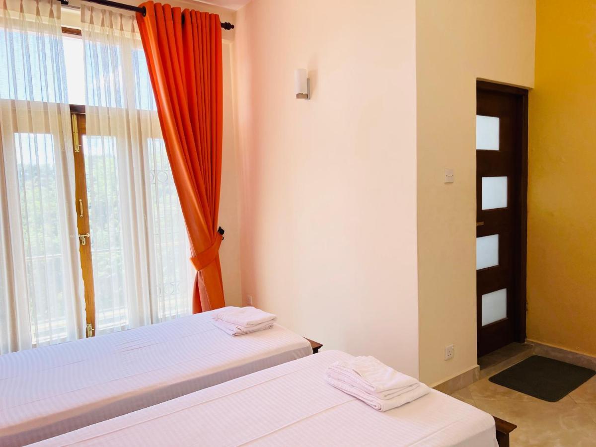 קנדי Hansons Homestay מראה חיצוני תמונה